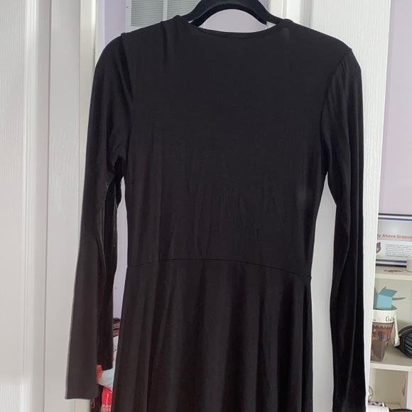 Garage back dress with front detailing - Picture 3 of 3